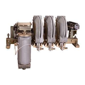 Контактор КТП 6053 110в 630А