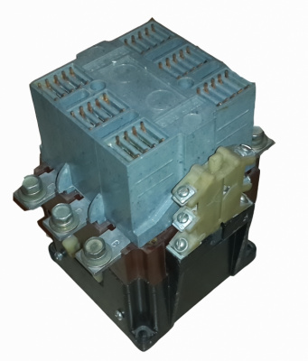 Пускатель электромагнитный ПМА 5102 220в